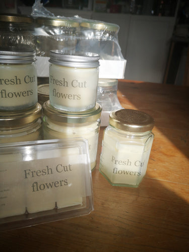 Hand poured soy wax melts and candles, fresh cut flowers,